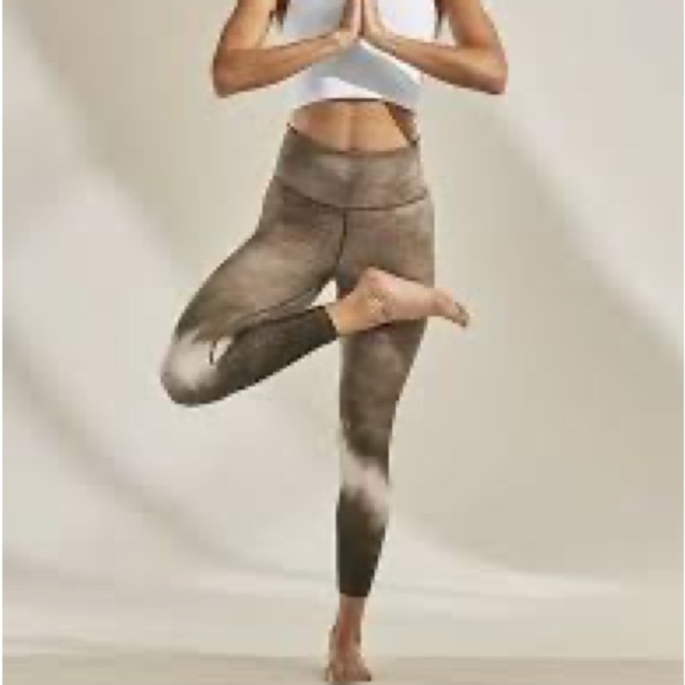Athleta ombré Elation Watercolor Stripe 7/8 Tight, medium